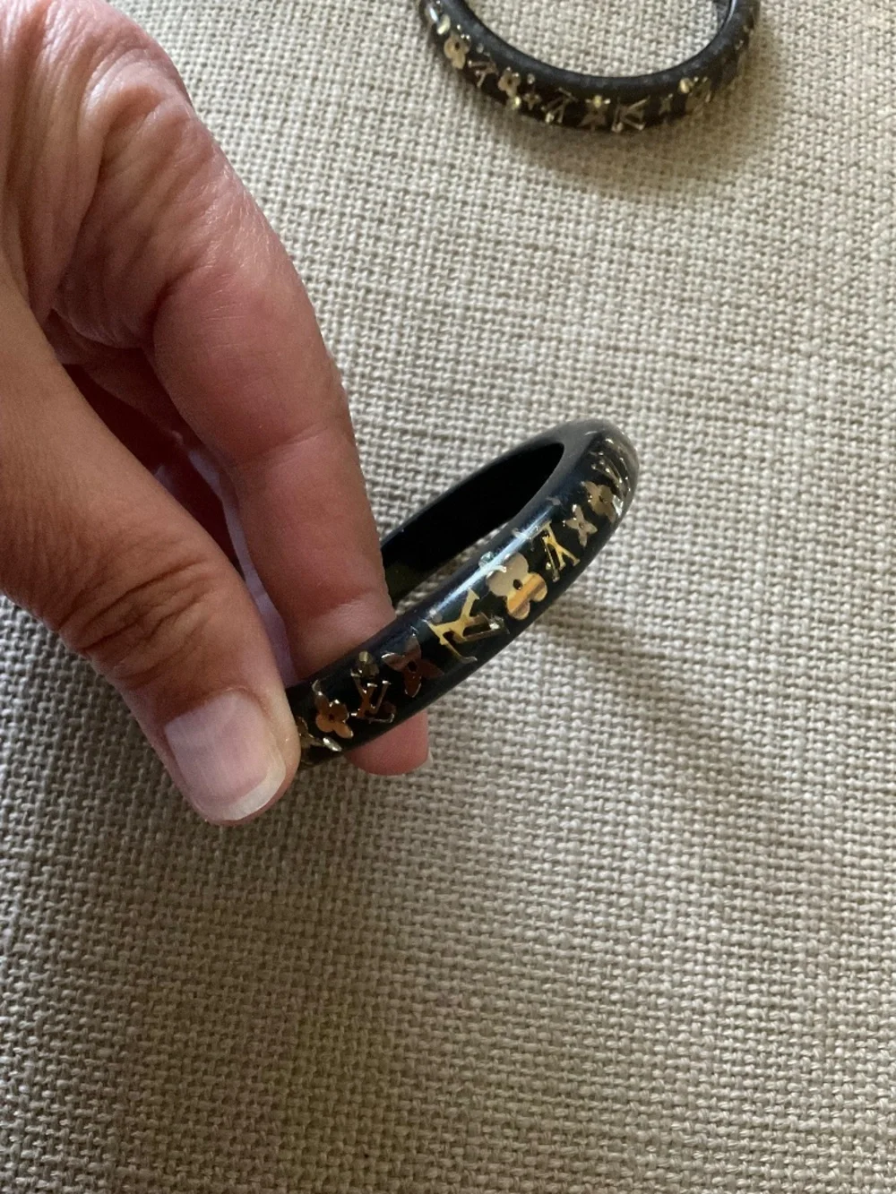 Louis Vuitton black lucite bangle small size - Picture 1 of 5